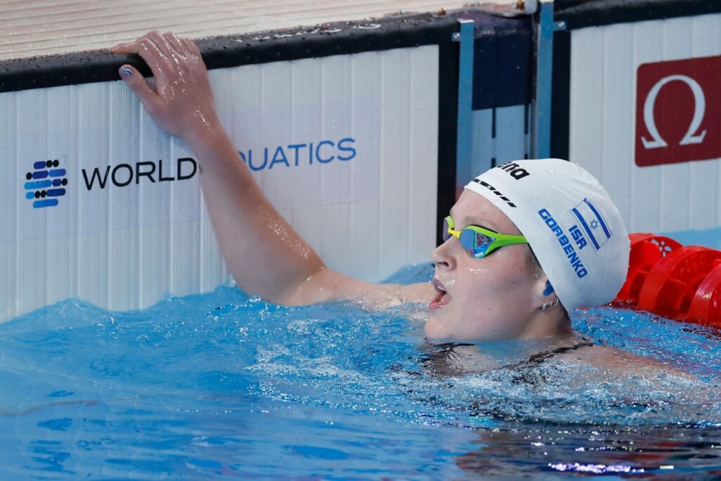 אנסטסיה גורבנקו בגמר המשחה ל-200 מטר מעורב אישי באליפות העולם בקטאר (צילום: סימונה קסטרווילארי, איגוד השחייה)