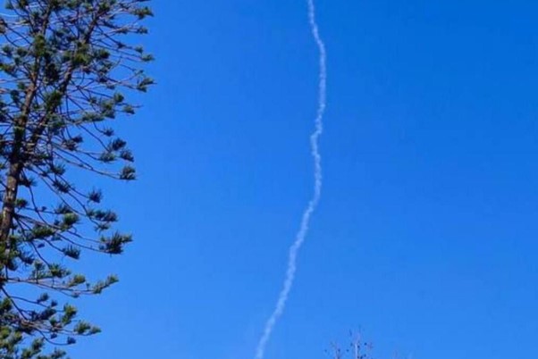 שיגור מיירט ליד כפר שיבלי בגליל התחתון (צילום: כבאותוהצלה) שיגור מיירט ליד כפר שיבלי בגליל התחתון (צילום: כבאותוהצלה)