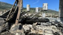 פגיעה ישירה בקריית שמונה (צילום: דוברות עיריית קריית שמונה)