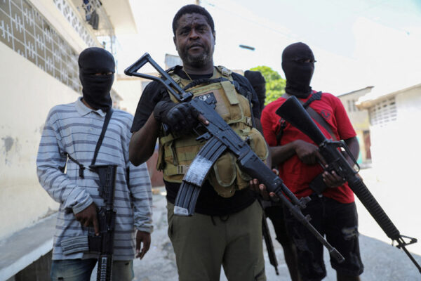 ג'ימי צ'ריז'ר, מנהיג הכנופיות בהאיטי (צילום: רויטרס)