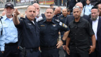 מפכ"ל המשטרה, יעקב שבתאי, בסיור במירון לקראת הילולת רבי שמעון בר יוחאי, 2023 (צילום: דוד כהן / פלאש 90)