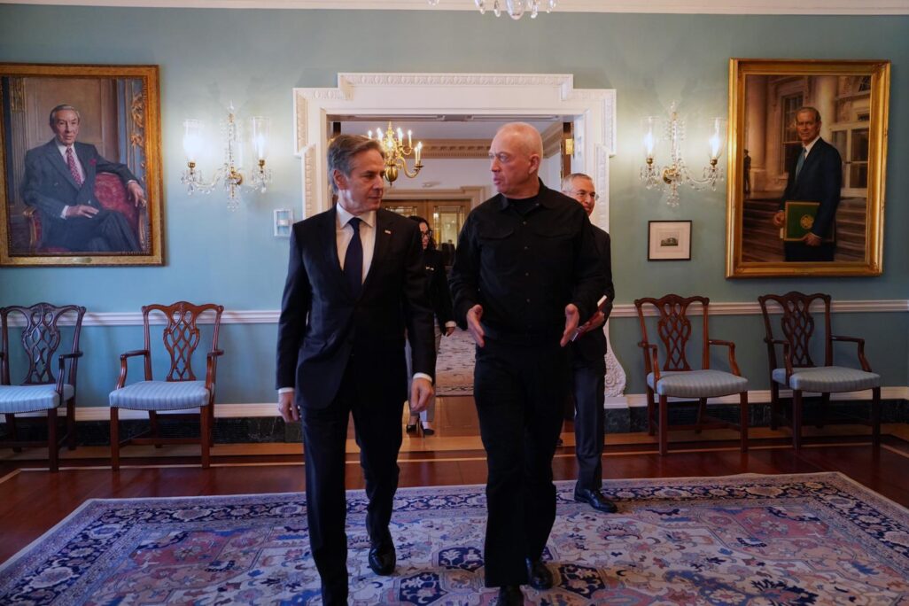 פגישת שר הביטחון יואב גלנט עם מזכיר המדינה האמריקאי אנתוני בלינקן (צילום: אריאל חרמוני, משרד הביטחון)