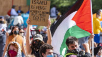 מחאה פרו-פלסטינית בקמפוס אוניברסיטת UCLA (צילום: AP Photo/Damian Dovarganes)