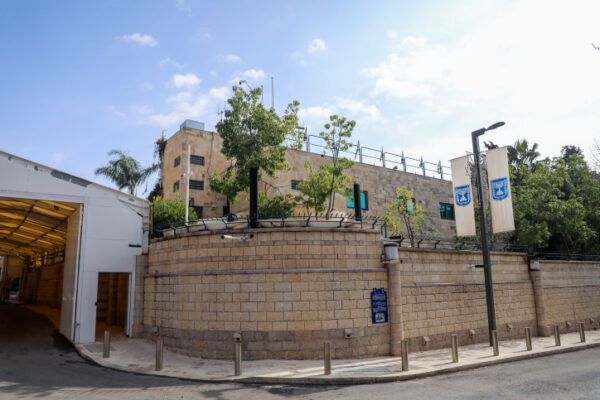 מעון ראש הממשלה הרשמי ברחוב בלפור בירושלים. &quot;השיפוץ נגרר שנים ארוכות&quot; (צילום: יונתן שינדל/flash90)