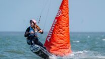 גולשת הרוח גל צוקרמן (צילום: SAILING ENERGY)