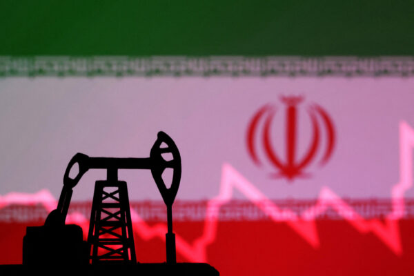 נפט איראני (צילום אילוסטרציה: REUTERS/Dado Ruvic)