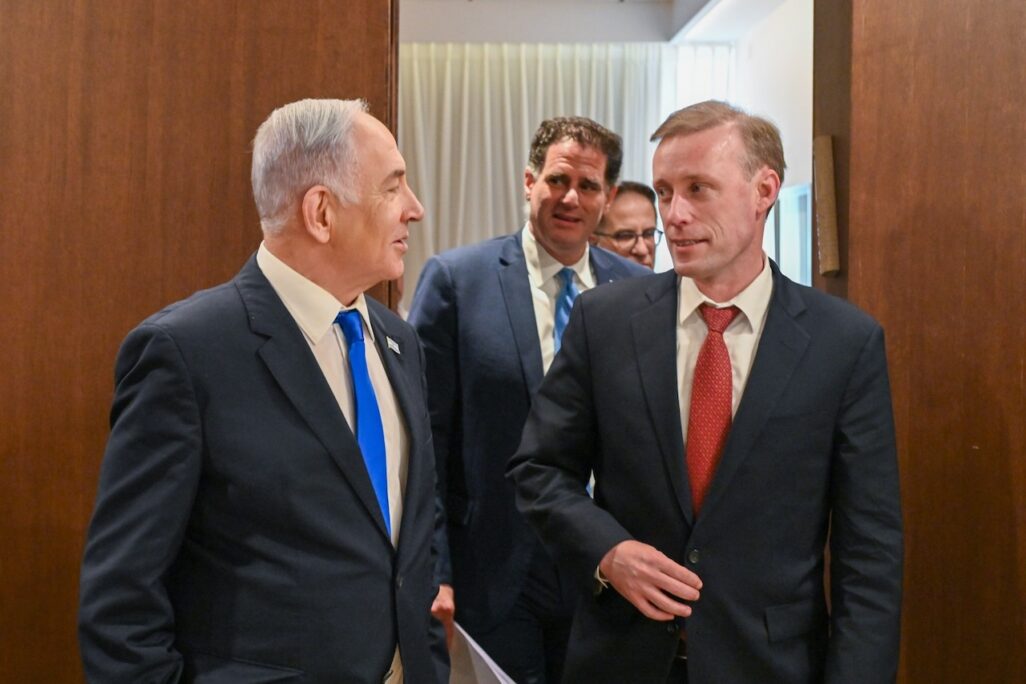 ראש הממשלה בנימין נתניהו והיועץ לביטחון לאומי בבית הלבן ג׳ייק סאליבן (צילום: לשכת ראש הממשלה)