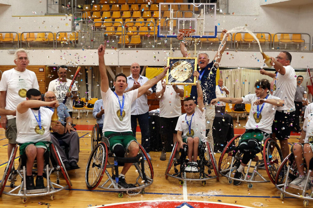 אילן ספיבק רמת גן זוכה באליפות המדינה בכדורסל בכיסאות גלגלים (צילום: קרן איזקסון)
