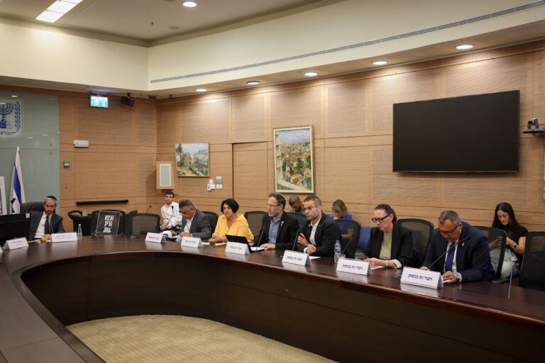 A discussion in the Ministry of Education in the Knesset. (Photo: Noam Moskowitz)