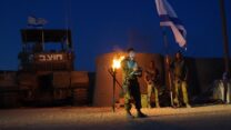 סגן אלוף במילואים אור פז בטקס הזיכרון של גדוד השריון 8112 בלב רצועת עזה (צילום: אלבום פרטי)