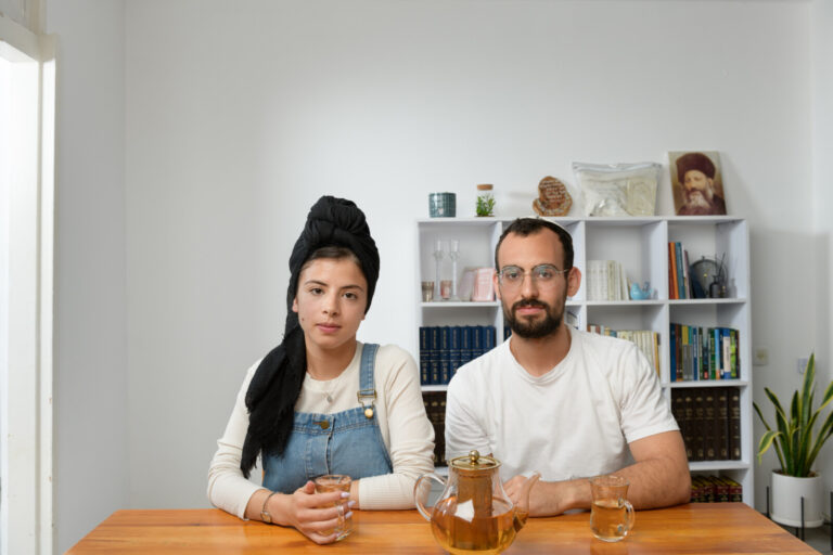 Newlyweds Avner and Tal Mizrachi in their new apartment in Sderot. “We wanted the city, and it wanted us.” (Photo: Yonatan Blum)