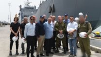 יו״ר ההסתדרות ארנון בר-דוד בסיור במספנת זרוע הים בחיפה (צילום: דוברות ההסתדרות)
