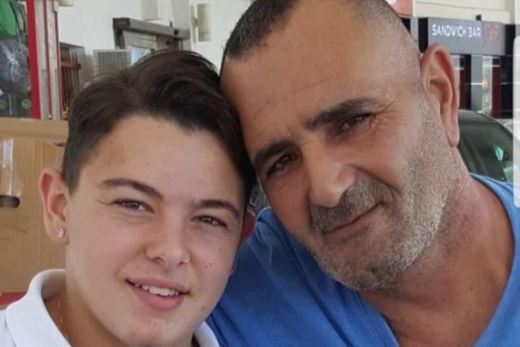 יוסי ג'אן ובנו, אלמוג מאיר ג'אן (צילום: מתוך רשתות חברתיות) יוסף ג'אן ובנו, אלמוג מאיר ג'אן (צילום: מתוך רשתות חברתיות)