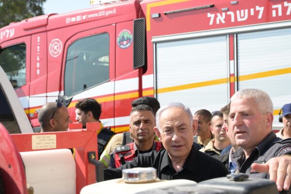 ראש הממשלה בנימין נתניהו בביקור בקריית שמונה (צילום: עמוס בן גרשום /לע"מ)
