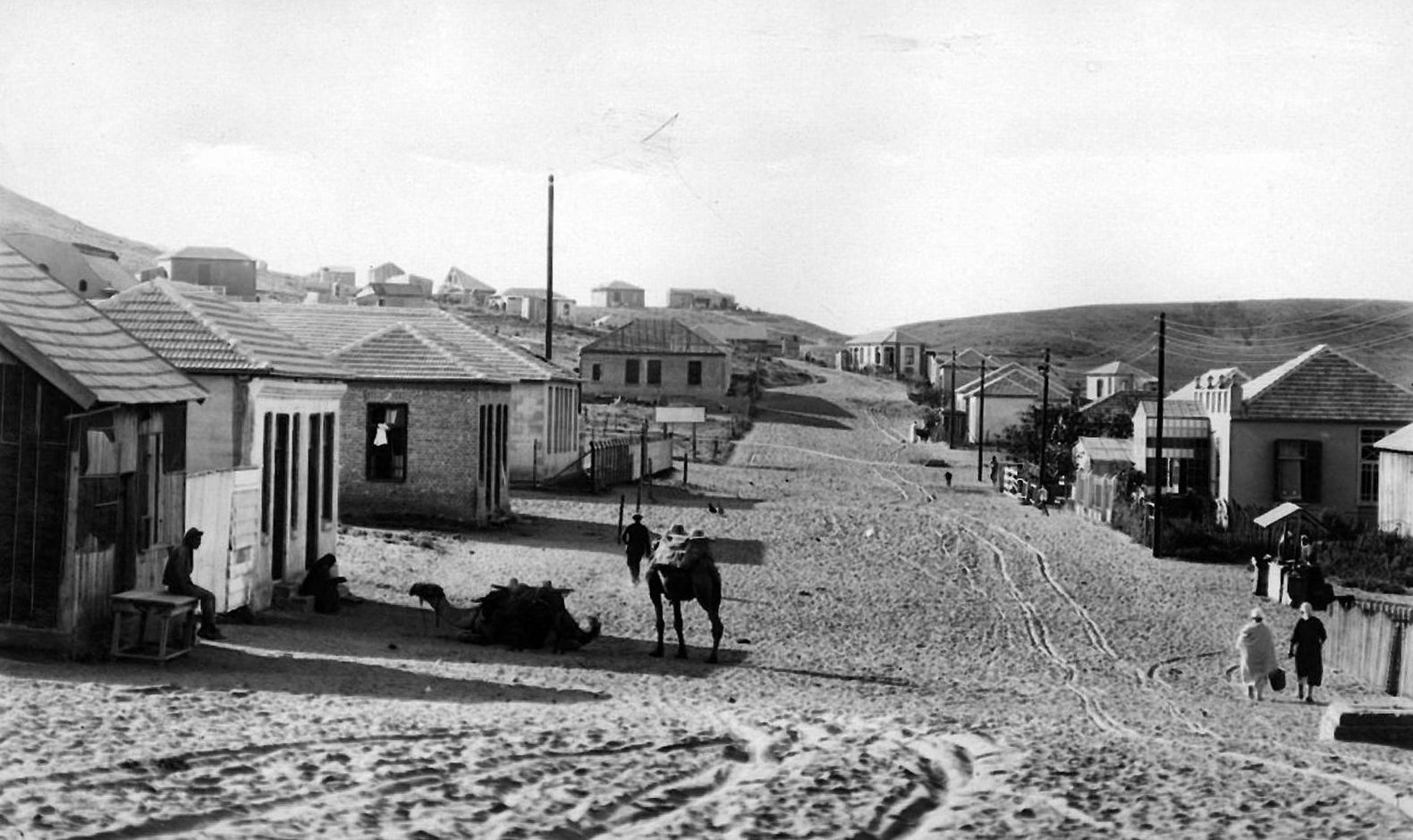 שכונה חרדית בבני ברק, 1928 (צילום: ללא קרדיט) שכונה חרדית בבני ברק, 1928 (צילום: ללא קרדיט)