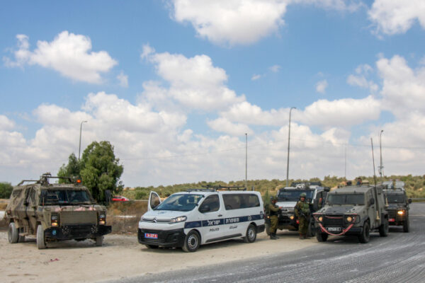 כוחות הביטחון סמוך לקלקיליה (צילום ארכיון: נאסר אישתיה/פלאש90)