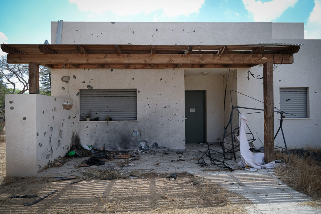 בית שנפגע בכרם שלום. &quot;במשך שנים עמדות של חמאס תצפתו על רוב הבתים ביישוב&quot; (צילום: דוד טברסקי)