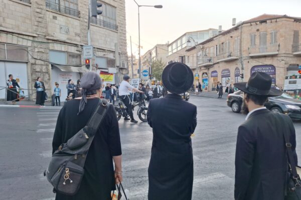 חרדים בכיכר השבת בירושלים (צילום: אור גואטה)