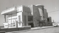 מבנה הקזינו בבת גלים, 1966 (צילום: בוריס כרמי, מתוך אוסף מיתר, אוסף התצלומים הלאומי של משפחת פריצקר, הספרייה הלאומית)