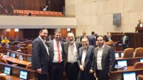 השרים וחברי הכנסת מהקואליציה לאחר אישור חוק הטלפונים הכשרים (צילום: רשתות חברתיות, שימוש לפי סעיף 27א׳ לזכויות יוצרים)