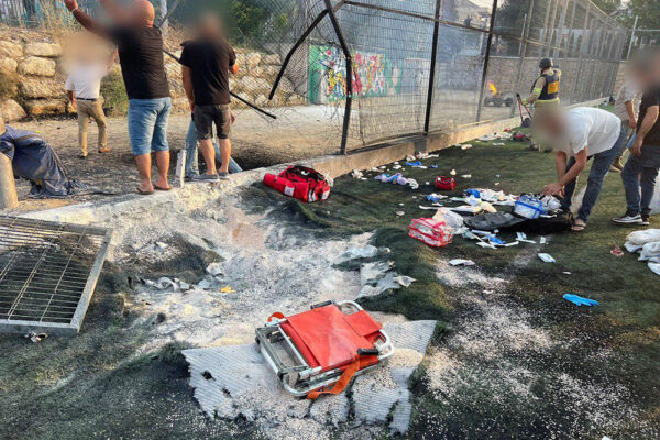 זירת הפגיעה הישירה במג'דל שמס (צילום: מד"א)