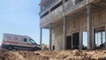 אמבולנס מד"א בזירת תאונת העבודה בקריית גת (צילום: תיעוד מבצעי מד"א)