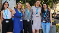 עובדות תאגיד הבריאות ליד ביה"ח שמיר לאחר התאגדותם בהסתדרות (צילום: ועד העובדים)