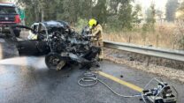 הרכב שנפגע מרקטה ברמת הגולן (צילום: תיעוד מבצעי מד״א)