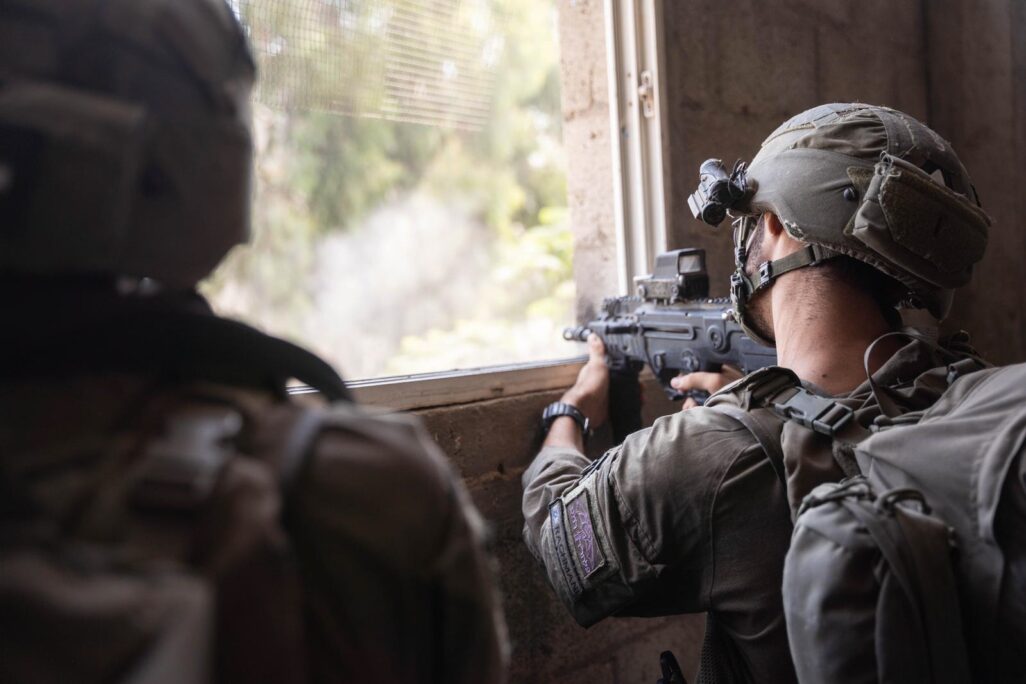חיילי צה"ל בדיר אל בלח שברצועת עזה (צילום: מתוך אתר צה"ל) חיילי צה"ל בדיר אל בלח שברצועת עזה (צילום: מתוך אתר צה"ל)