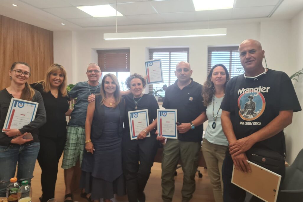 חתימת ההסכם הקיבוצי של עובדי האופרה הישראלית (צילום: דוברות ההסתדרות) חתימת ההסכם הקיבוצי של עובדי האופרה הישראלית (צילום: דוברות ההסתדרות)