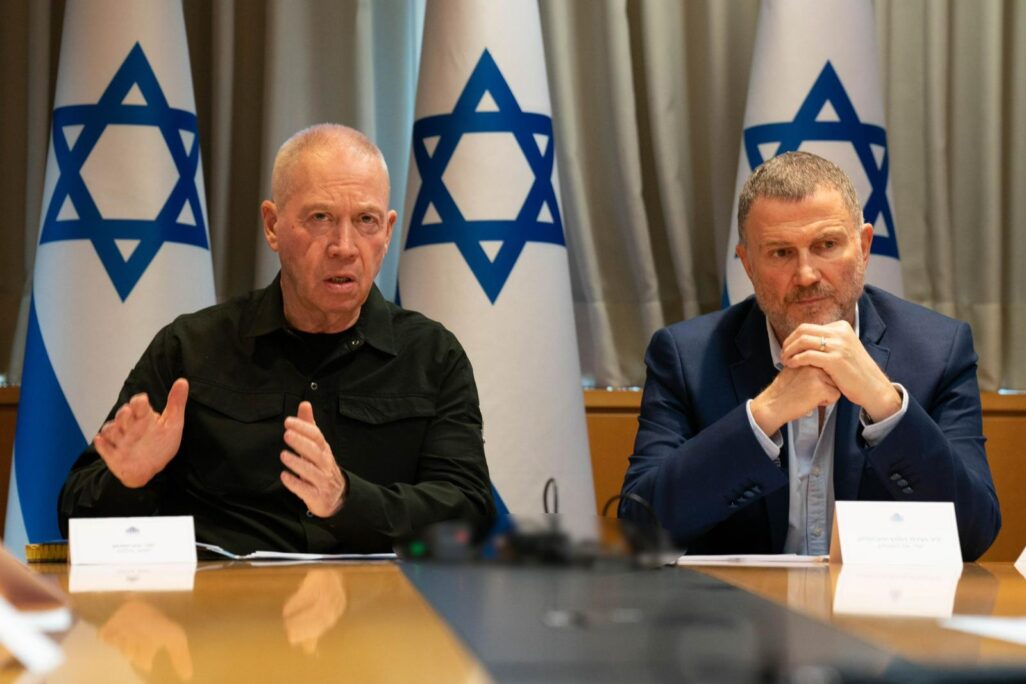 שר הביטחון ויו"ר ועדת חוץ וביטחון (צילום: אריאל חרמוני, משרד הביטחון) שר הביטחון ויו"ר ועדת חוץ וביטחון (צילום: אריאל חרמוני, משרד הביטחון)