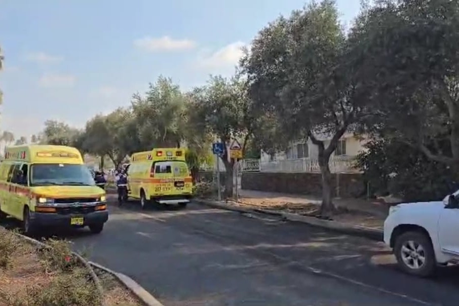 בן 30 נפצע באורח בינוני בקצרין (צילום: מד"א)