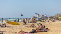 חוף בבת ים (צילום: יוסי אלוני/פלאש90)