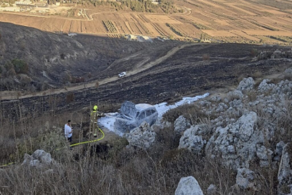 הרכב השרוף של משפחת אל-ג׳עאר (צילום: שימוש לפי סעיף 27א׳ לזכויות יוצרים) הרכב השרוף של משפחת אל-ג׳עאר (צילום: שימוש לפי סעיף 27א׳ לזכויות יוצרים)