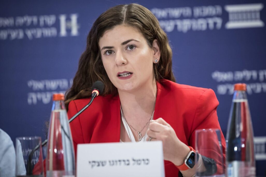 כרמל ברדוגו שצקי. "לקחתי את הבת הבכורה לביקור, הסתובבנו בקיבוץ עם כל הבומים ודיברנו את התחושות" (צילום: כנס אלי הורוביץ)