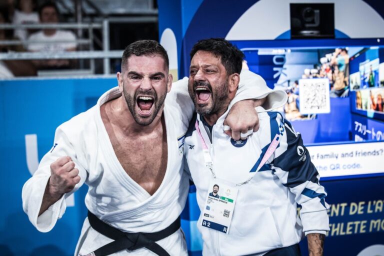 Peter Paltchik and coach Oren Smadja at the Paris 2024 Olympic Games. (Photo: Oded Karni, Olympic Committee of Israel)