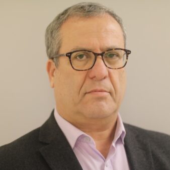 ד"ר רון שלייפר. "איראן חוששת מפגיעה משמעותית בתשתיות הנפט שלה" (צילום: אלבום פרטי)