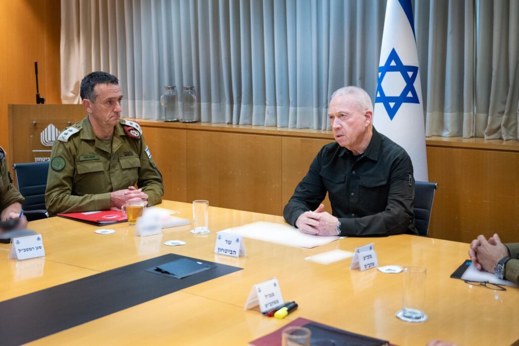 שר הביטחון והרמטכ"ל (צילום: שירה קינן) שר הביטחון והרמטכ"ל (צילום: שירה קינן)