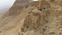 חוקרי אוניברסיטת תל אביב במצדה (צילום: ד"ר גיא שטיבל)