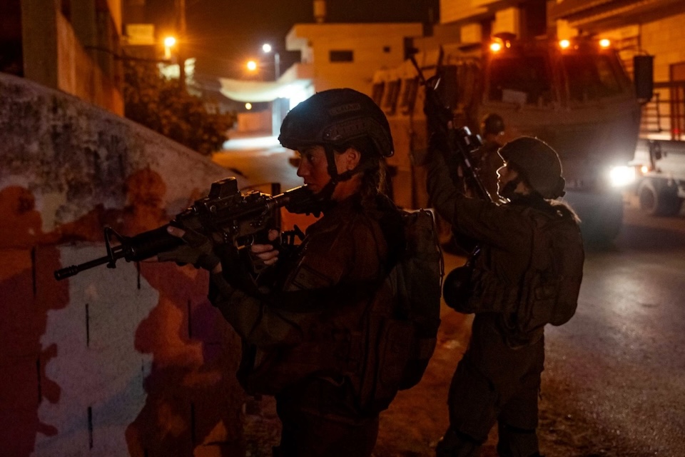 לוחמות צה״ל בפעילות ביהודה ושומרון (צילום: דובר צה"ל)