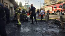 זירת פיצוץ הרכב ברמלה (צילום: דוברות מד"א)