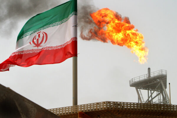 שדה נפט באיראן (צילום ארכיון:  REUTERS/Raheb Homavandi  CJF/KS)