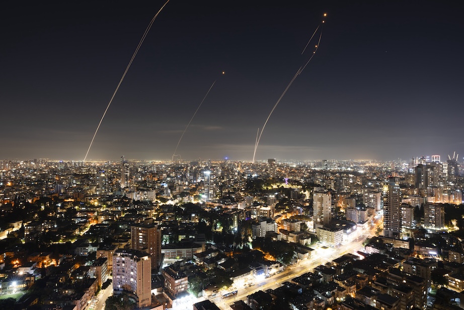 יירוט רקטות בגוש דן (צילום: AP Photo/Oded Balilty)