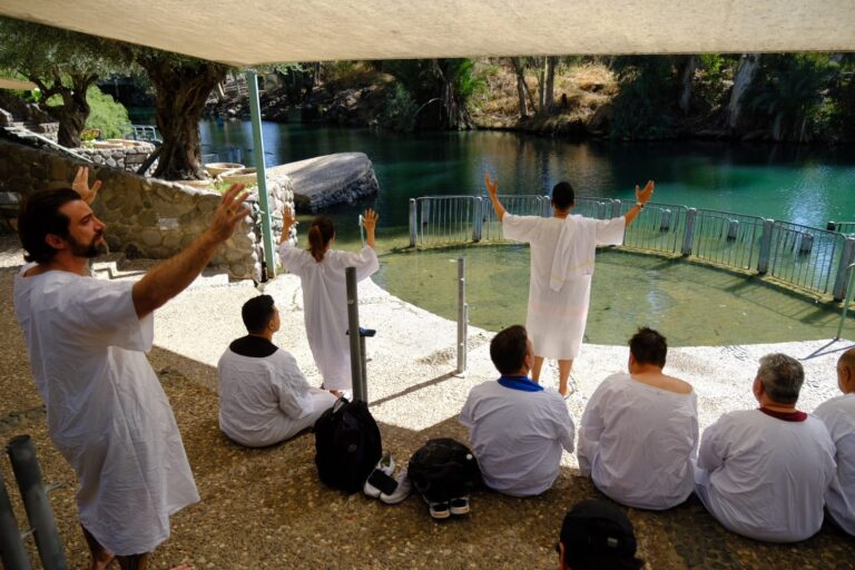 טקס הטבלה בירדנית (צילום: דוד טברסקי)