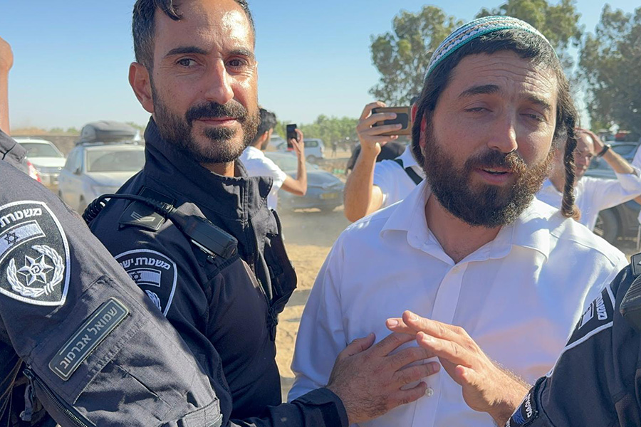 ח"כ צבי סוכות בכנס (צילום: מישל בראונשטיין) ח"כ צבי סוכות בכנס (צילום: מישל בראונשטיין)