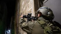 לוחם צה"ל בפעילות בשכם (צילום: דובר צה"ל)