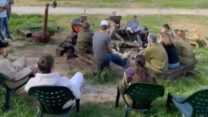 מעגל שיח (צילום: אגף דוברות וקשרי ציבור במשרד הביטחון וחוות להב)