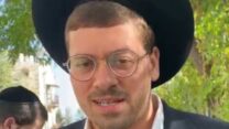 המפגין בלשכת הגיוס בחיפה (ביקש לא להזכיר את שמו) (צילום: יהל פרג')