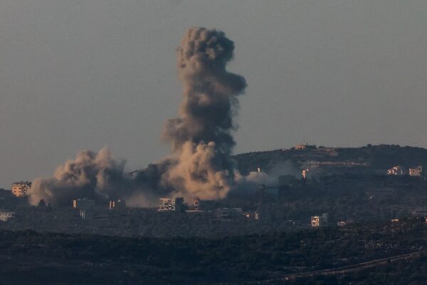 תקיפה בדרום לבנון (צילום: REUTERS/Gonzalo Fuentes)