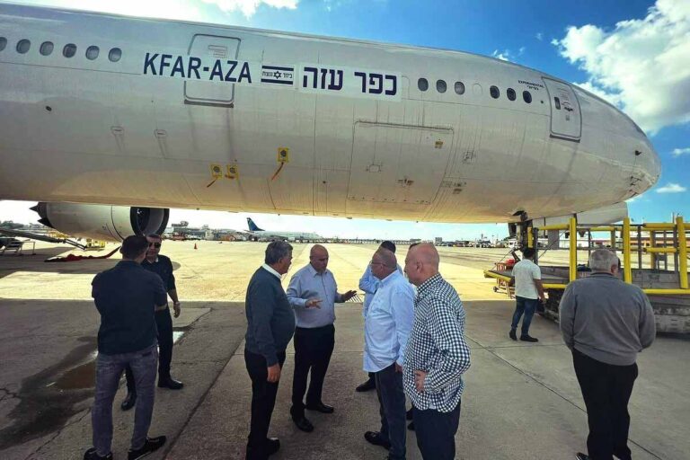 ביקור בתעשייה אווירית